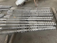 UPVC instalan tubos 65/132 barril gemelo cónico del tornillo con capa bimetálica