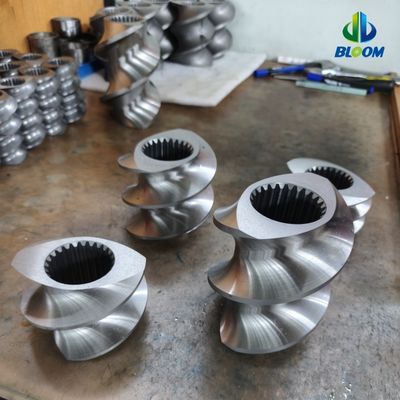 Calidad  High Precision Twin Screw Elements with 38CrMoAl CR12MoV and W6542 Alloys for Polymer Compounding Extruders fábrica
