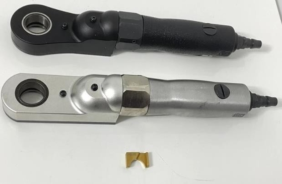 Dispositivo de punta de electrodo de soldadura puntual con cortador y soporte Dispositivo de punta de electrodo neumático manual / de mano