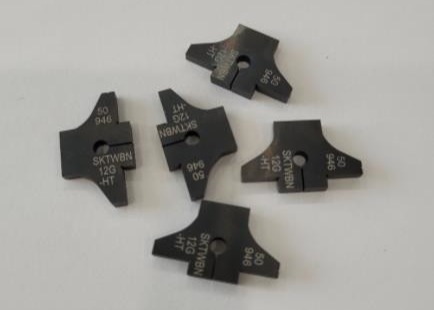 La precisión equipa las cuchillas de cortador para todos los tipos de electrodos y la máquina hace