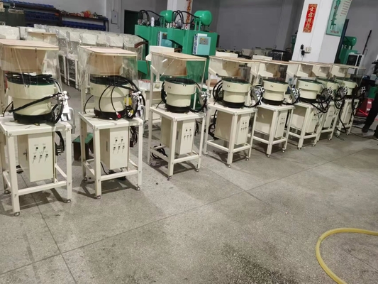 Alimentador automático de tuercas personalizado para múltiples formas M5 M6 M8 M10 M12