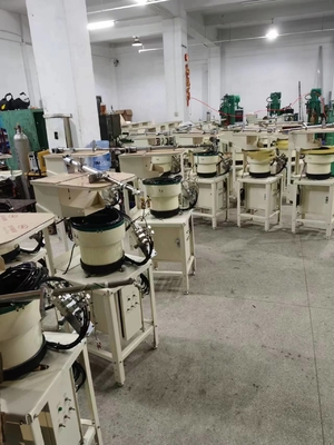 Alimentador automático de tuercas personalizado para múltiples formas M5 M6 M8 M10 M12