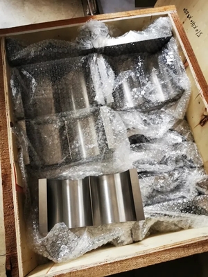 Barril de la máquina de extrusión de plástico y tornillo de compuesto de doble tornillo paralelo bimetal