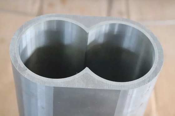 En el caso de las máquinas de extrusión, se utilizará una capa de material de aluminio para la fabricación de la capa de aluminio.