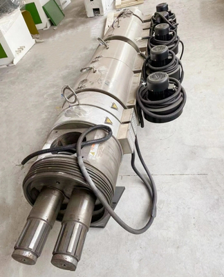 SPC máquina de extrusión de suelos de piezas de repuesto nitradas o bimetálicas barril y tornillo