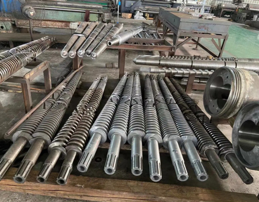 SPC máquina de extrusión de suelos de piezas de repuesto nitradas o bimetálicas barril y tornillo